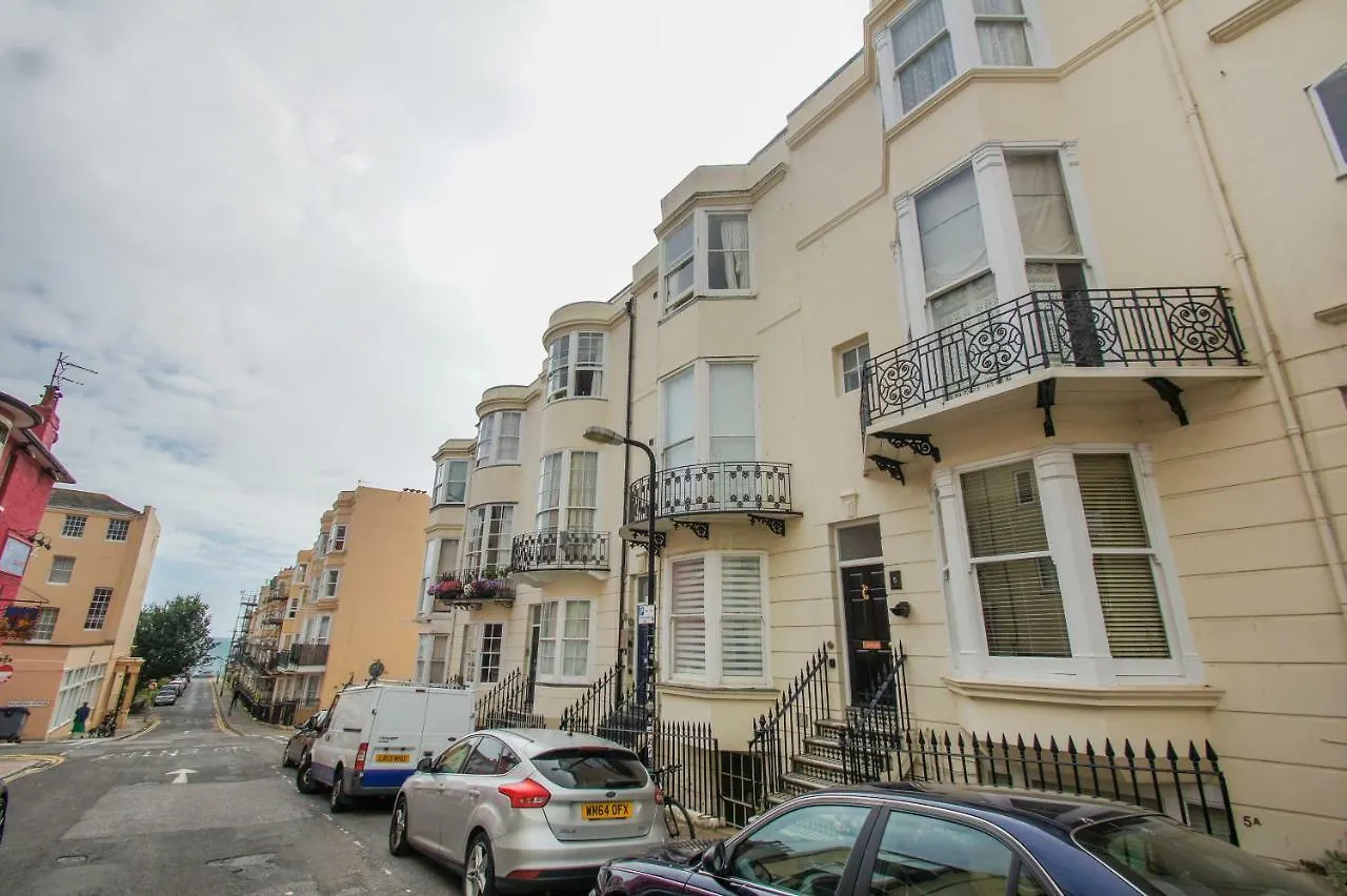 No 5 - Central - By Brighton Holiday Lets 0*,  Storbritannien