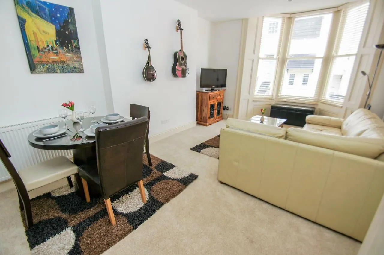 No 5 - Central - By Brighton Holiday Lets